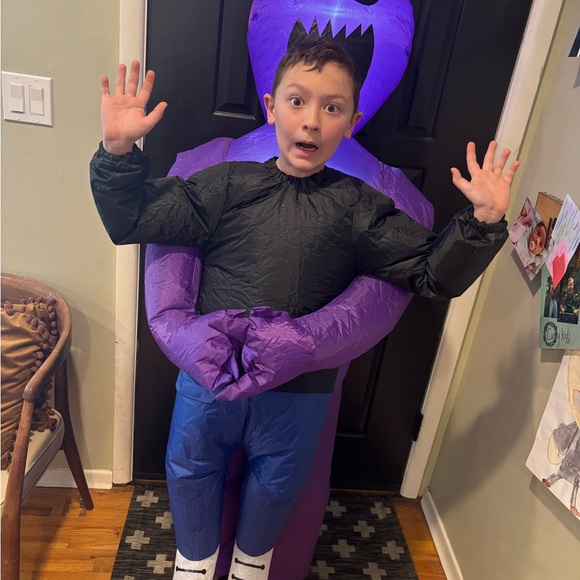 Spirit Inflatable Ghoul Pick Me Up Costume - Purple - Picture 2 of 4